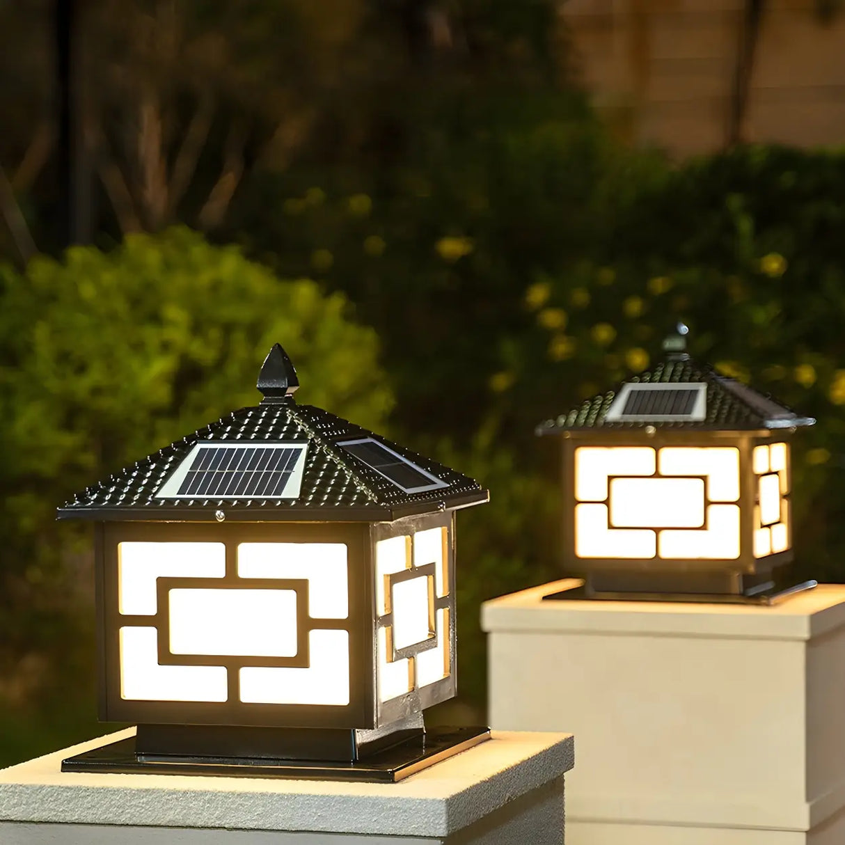 Elegant Chinese Square Metal Solar Outdoor Decor Lamp Image - 5