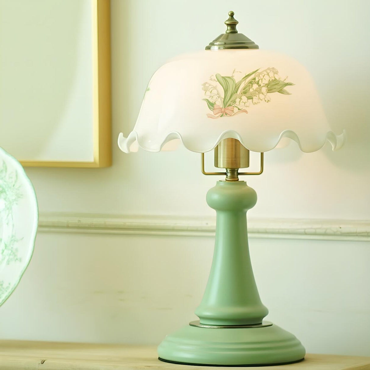 Elegant Dome Flower Shade Cone Base Green Table Lamp Image - 4