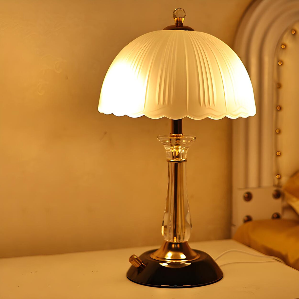 Elegant Dome Glass Shade Umbrella Crystal Table Lamp Image - 3