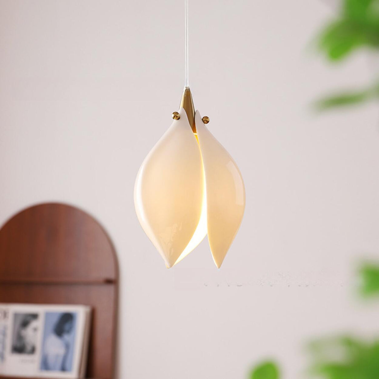 Elegant Floral Petal Dining Room Island Pendant Light Image - 13