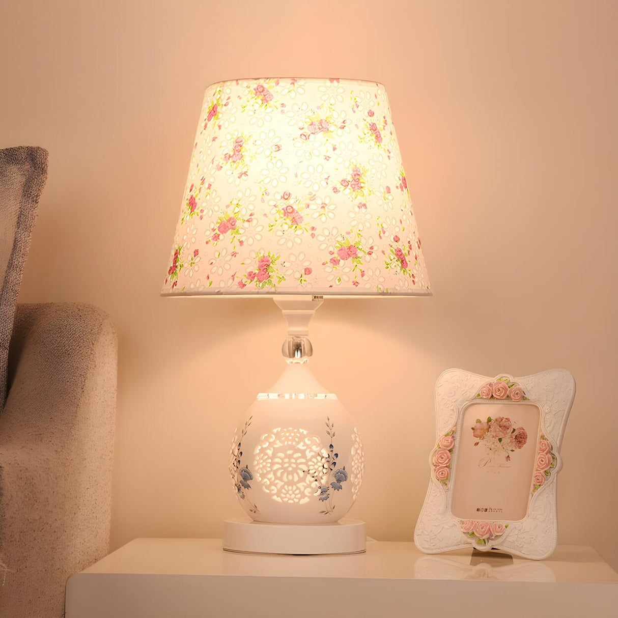 Elegant Floral White Geometric Fabric Shade Table Lamp Image - 2