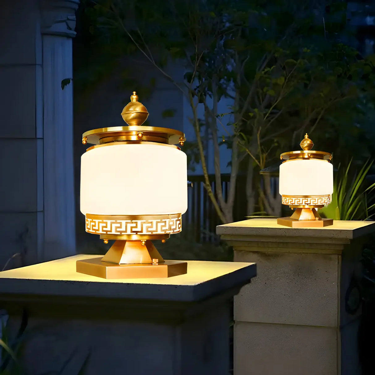 Elegant Geometric Brass Finish Outdoor Pillar Lamp Image - 9