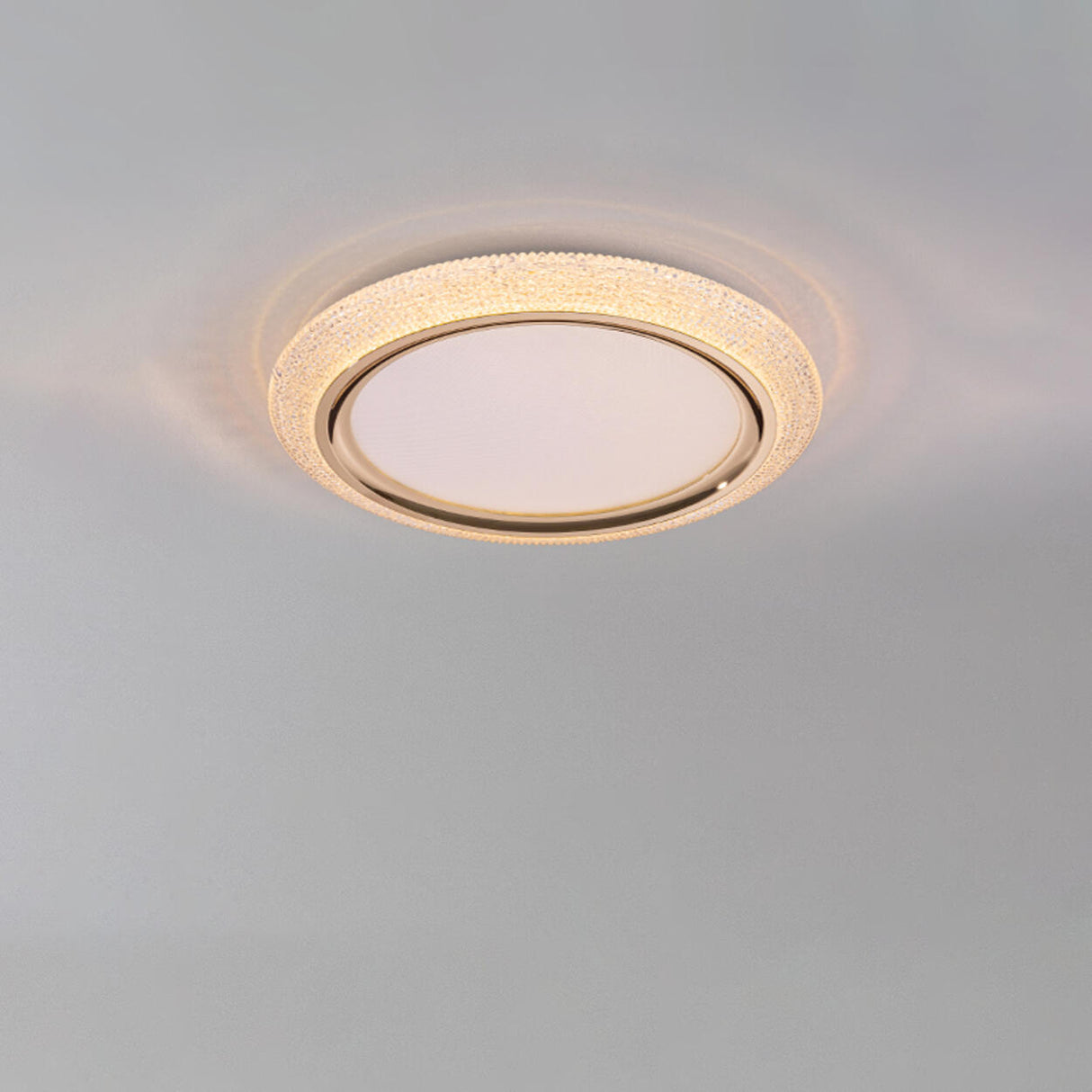 Elegant Gold Circular LED Flush Mount Ceiling Light Image - 2