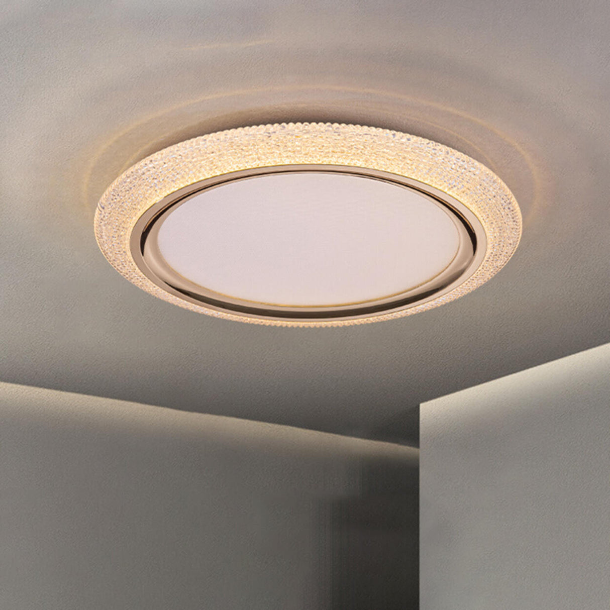 Elegant Gold Circular LED Flush Mount Ceiling Light Image - 4