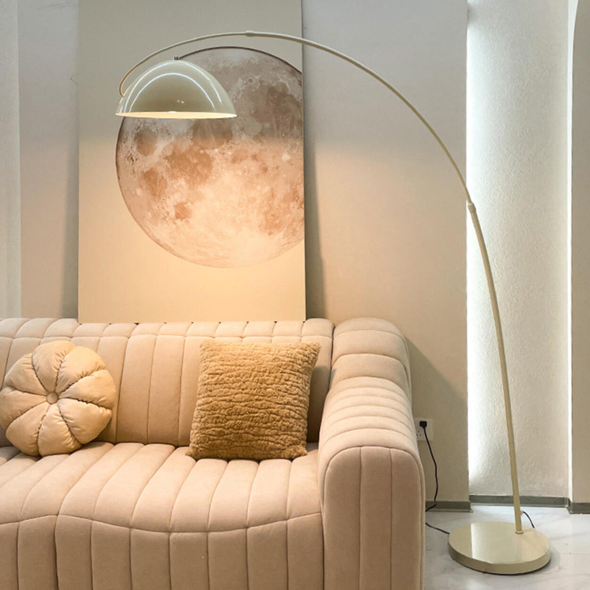 Elegant Living Room Wide Dome Curved Metal Floor Lamp Image - 1