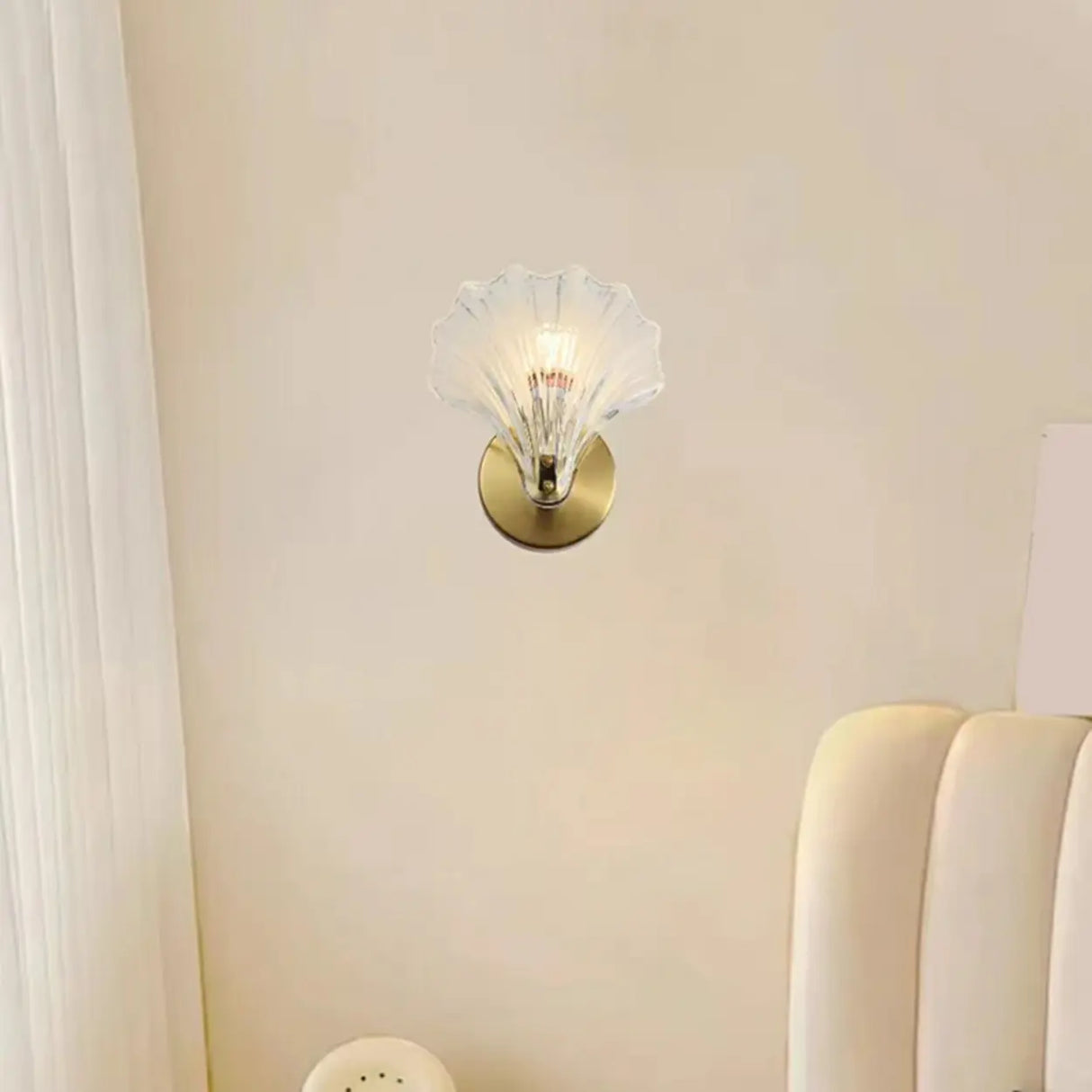 Elegant Modern Gold Shell Sconce Light Fixture Image - 13