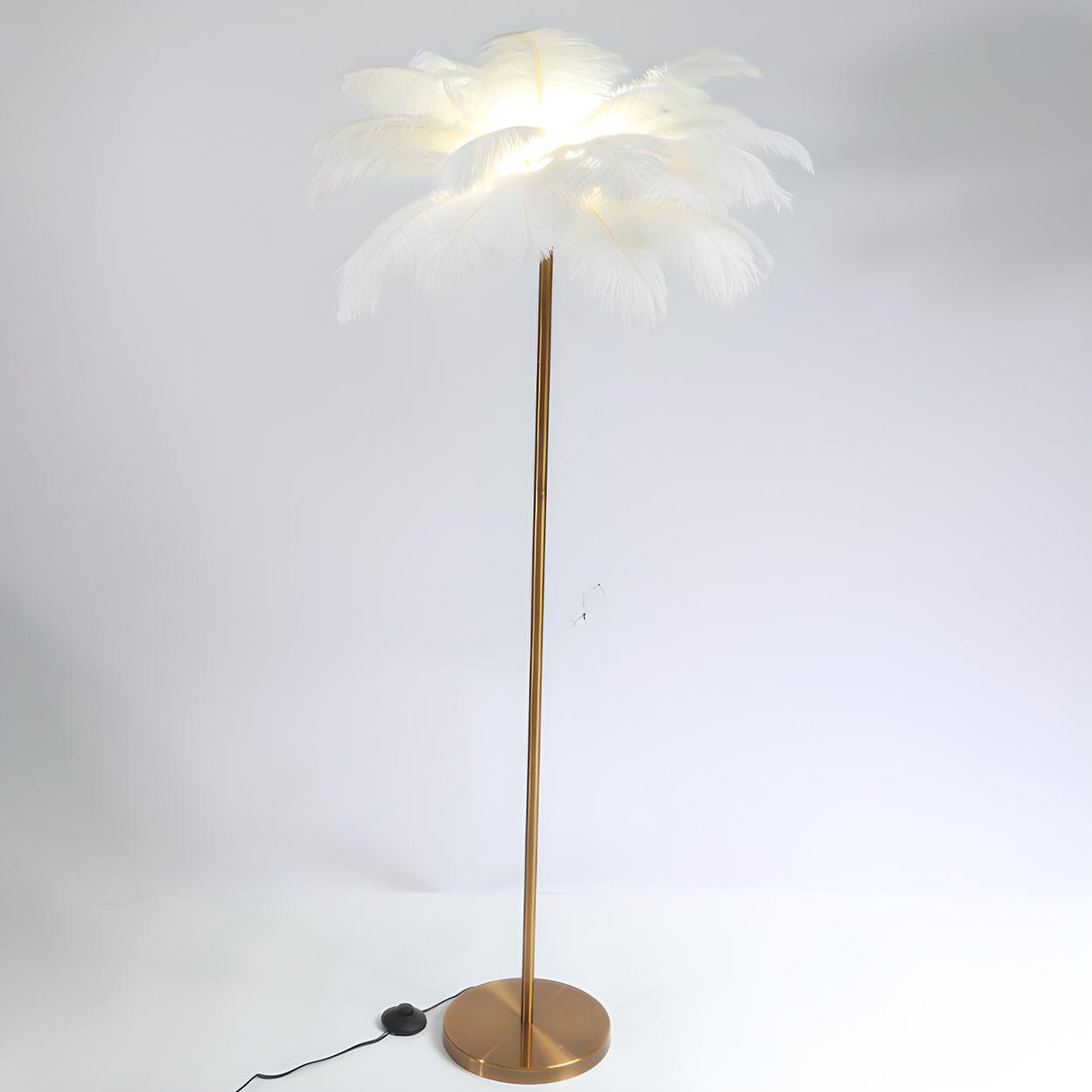 Elegant Pink Feather and Gold Stand Metal Floor Lamp Image - 8