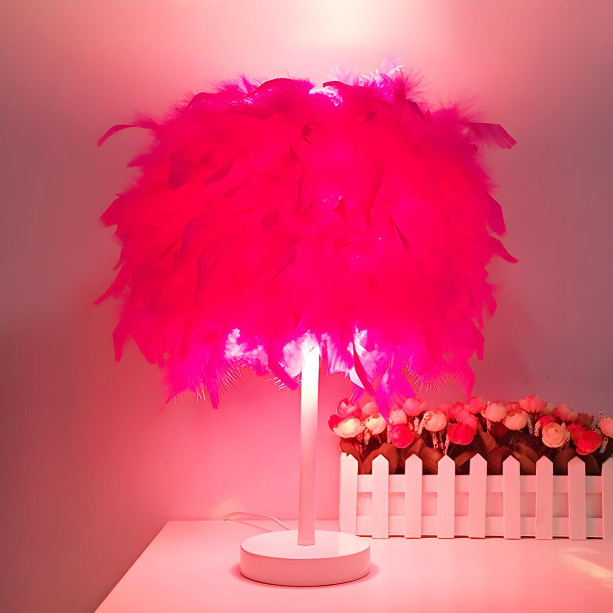 Elegant Romantic Feather Shade Decorative Table Lamp Image - 13