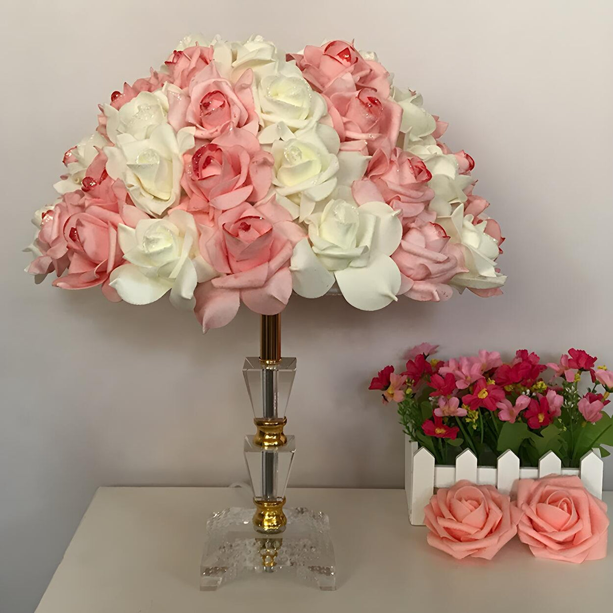 Elegant Romantic Rose Tree Heart Accent Table Lamp Image - 12