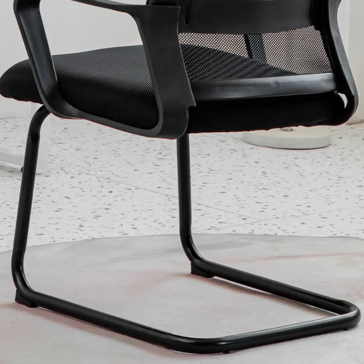 Ergonomic Black Modern Mesh Back Metal Office Chair Image - 6