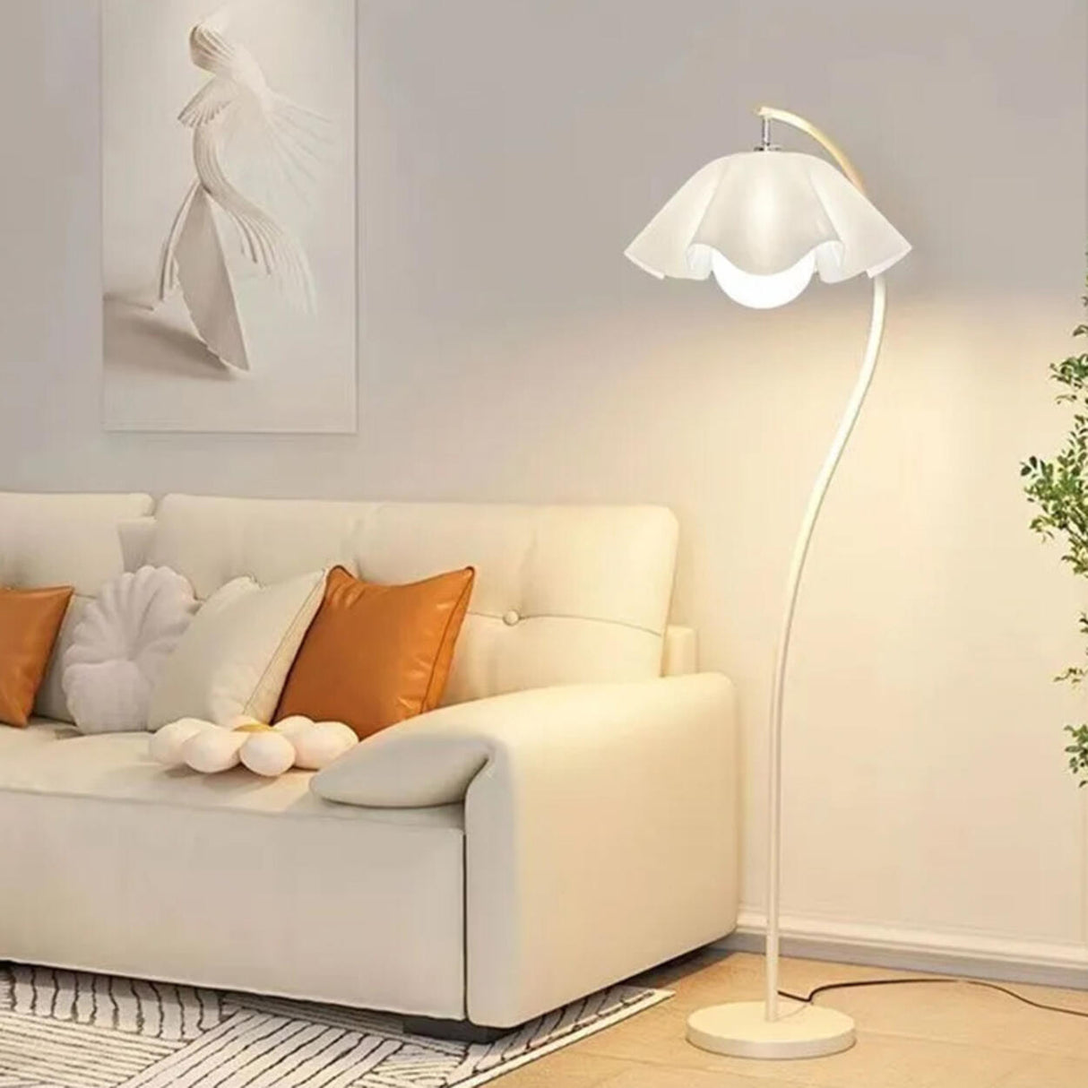 Exquisite Floral White Curved Metal LED Floor Lamp Image - 6