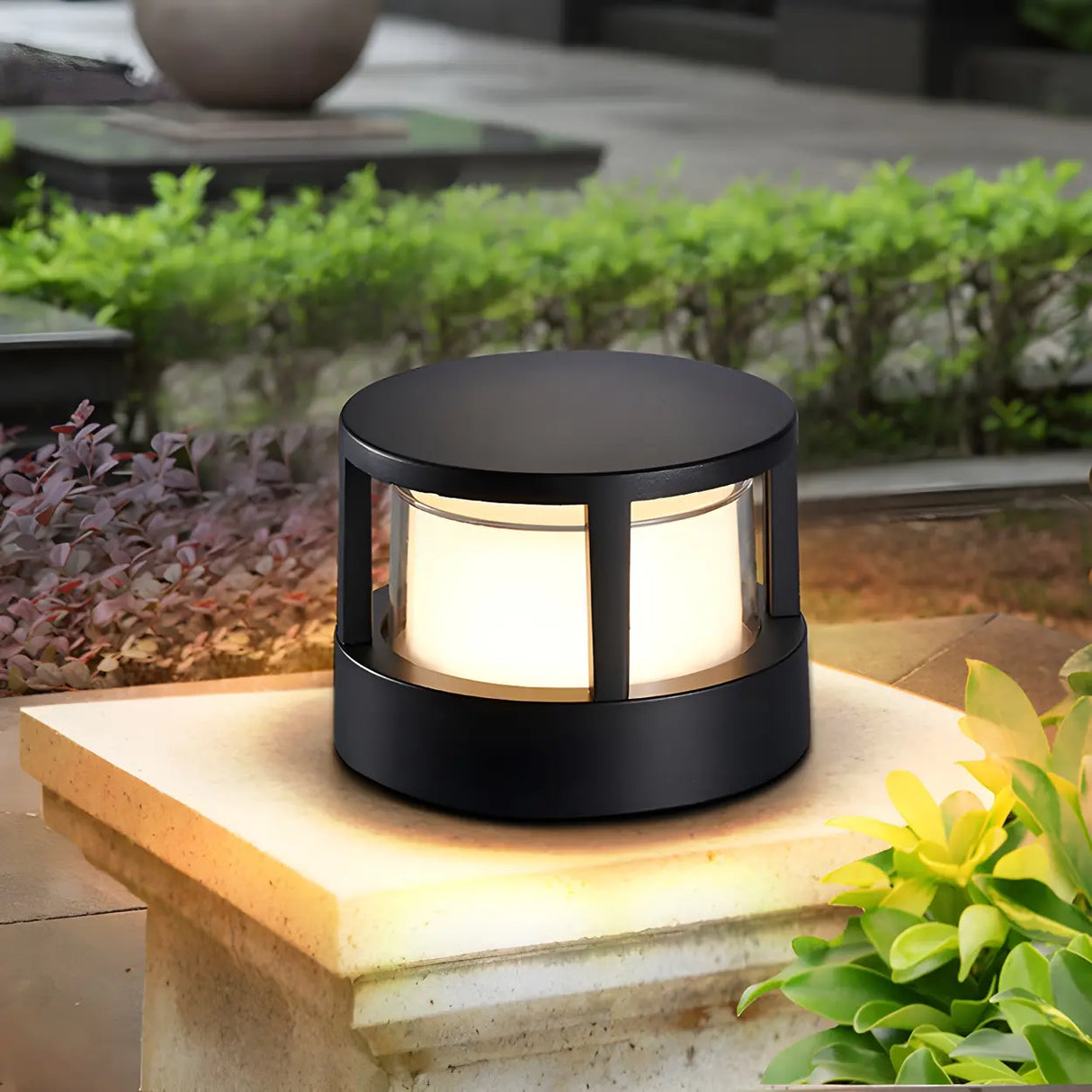 Fashion Black Column Metal Outdoor Pillar Table Lamp Image - 1