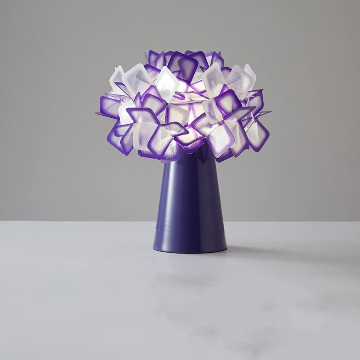 Fashion Rechargeable LED Colorful Vase Shape Table Lamp Image - 3