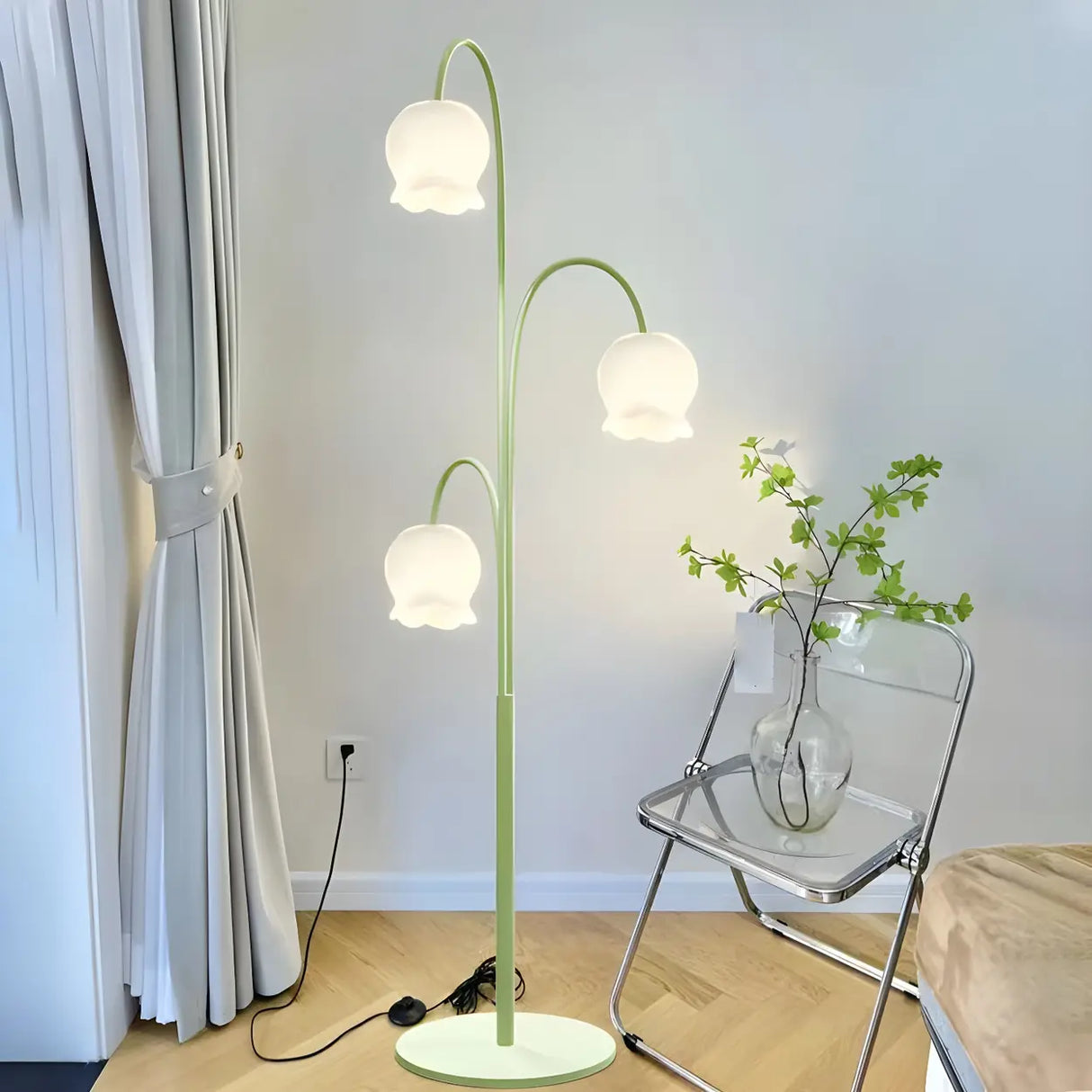 Fresh 3-Light Pastel Green Flower Metal Floor Lamp Image - 3