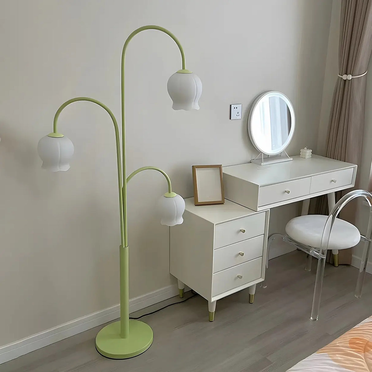 Fresh 3-Light Pastel Green Flower Metal Floor Lamp Image - 9