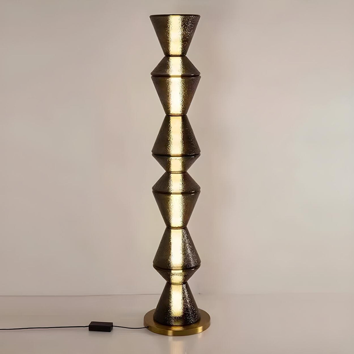 Futuristic Stacked Cone Design Black Floor Lamp Image - 4