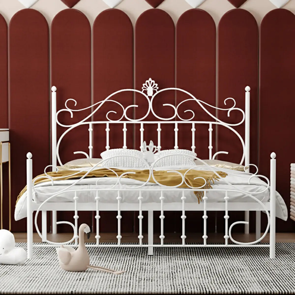 Glamorous Gold Metal Queen Open-Frame Bed with Headboard Image - 4