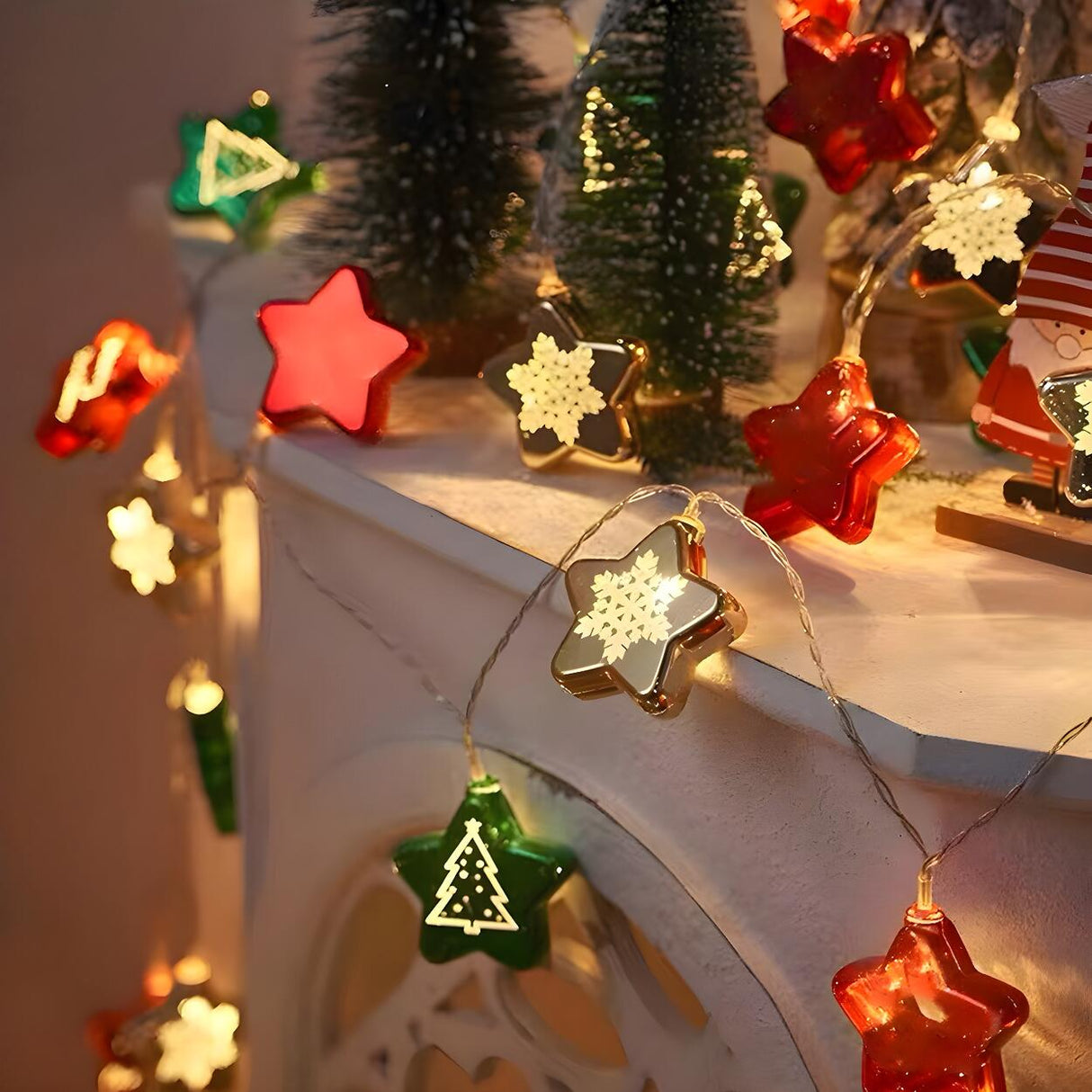 Green and Red Pentagram Christmas String Light Set Image - 1