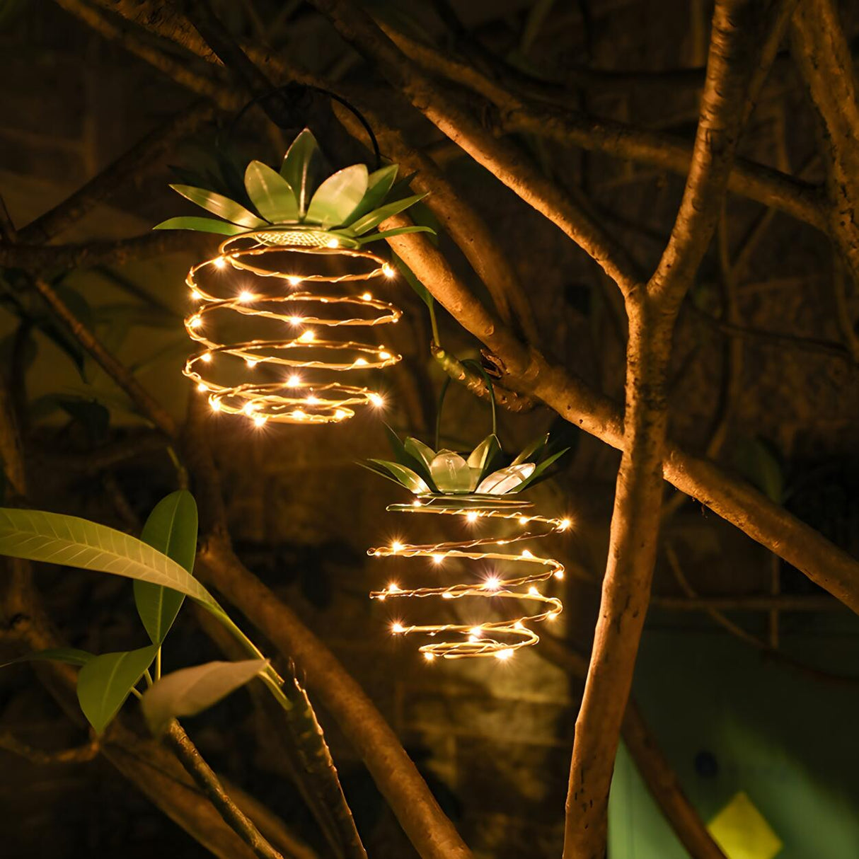 Green Pineapple Solar LED Outdoor Pendant Lights Image - 3