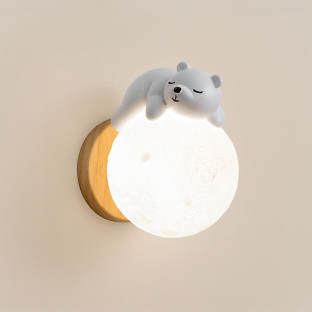 Kids' Room Cute Bear-Themed Wood Globe Wall Sconce Image - 2