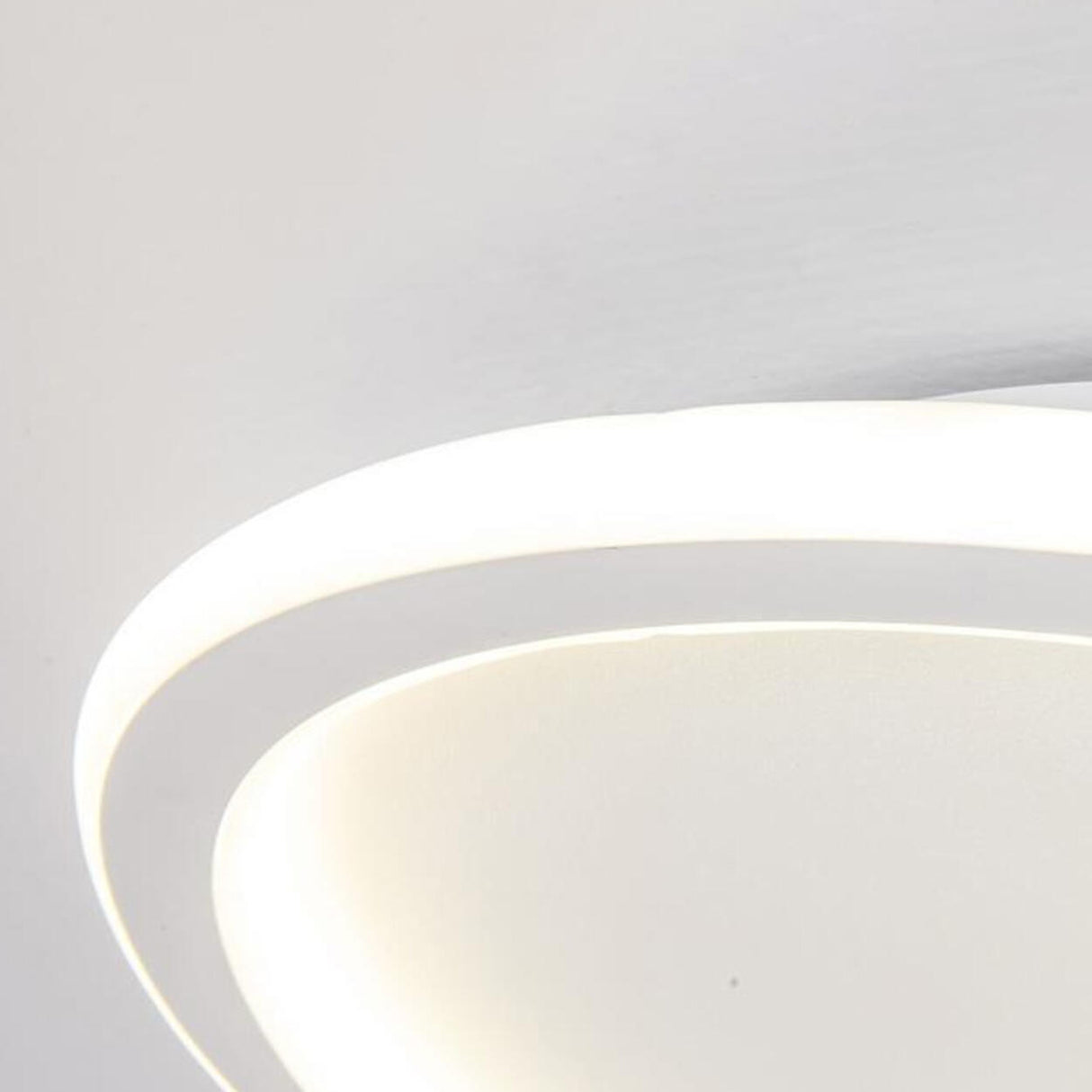 Large White Circle Twisted Ring LED Flush Mount Light Image - 11