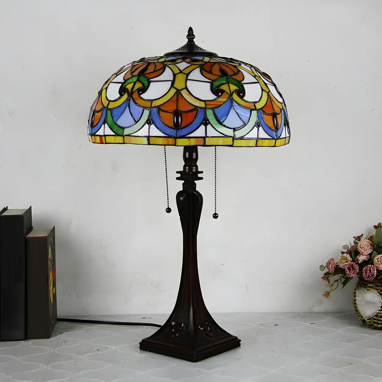 Living Room Vintage Tiffany Stained Glass Table Lamp Image - 1