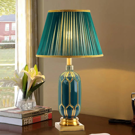 Luxe Green Vase Table Lamp with Push Button Switch Image - 1