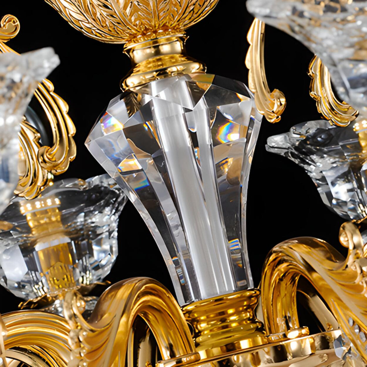 Luxurious Grand Golden Crystal Chandelier Image - 11