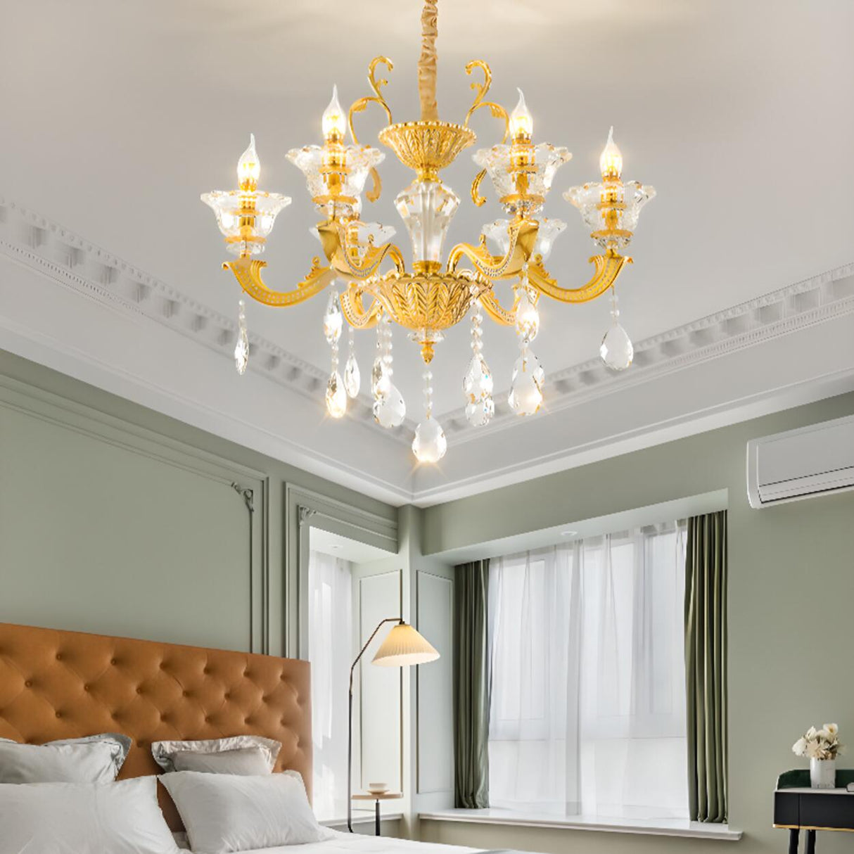 Luxurious Grand Golden Crystal Chandelier Image - 16