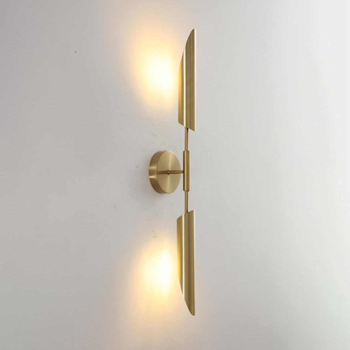 Luxury Crystal Cylinder Gold Bedroom Wall Sconce Image - 15