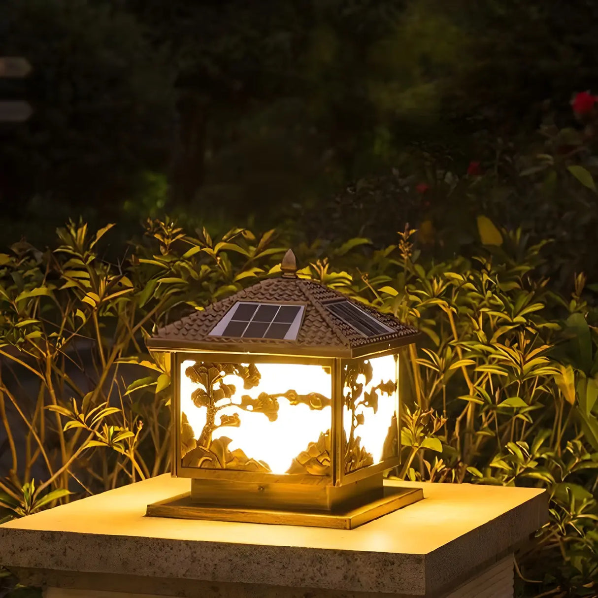 Luxury Gold Carved Solar Outdoor Garden Table Lamp Image - 11