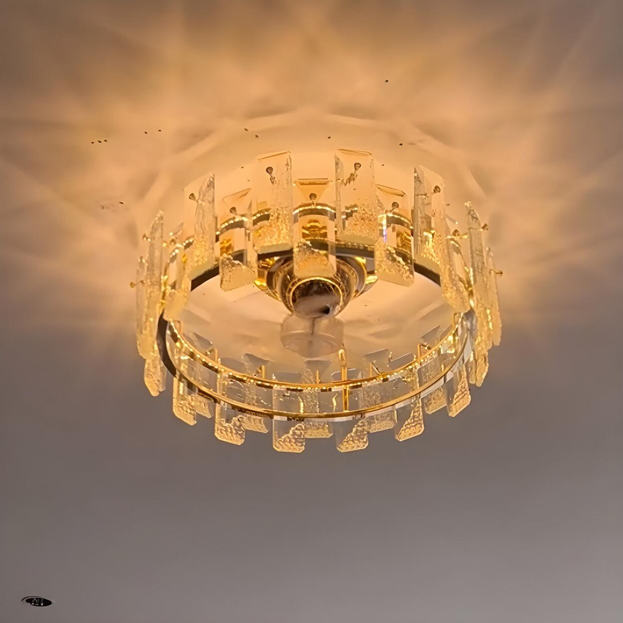 Luxury Gold Circle Crystal Decor LED Ceiling Fan Light Image - 9