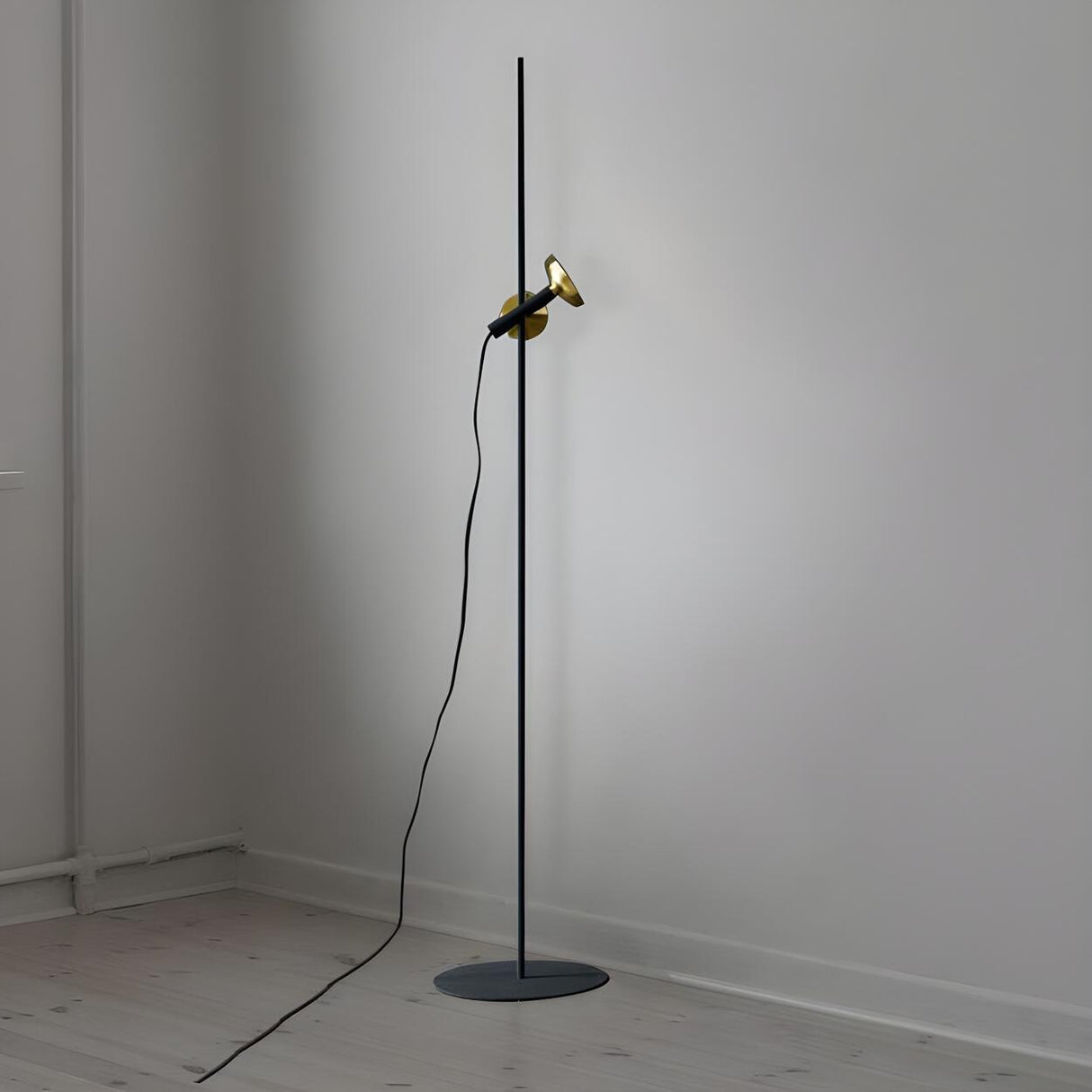 Minimalist Black Hammer Metal Modern Floor Lamp Image - 6