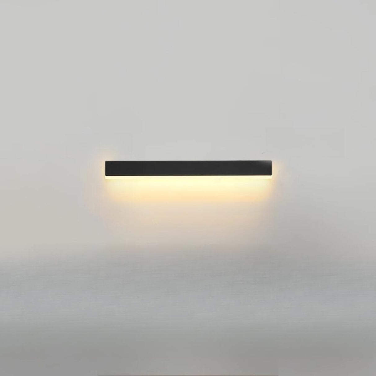 Minimalist Black Linear LED Metal Wall Sconce Light Image - 3