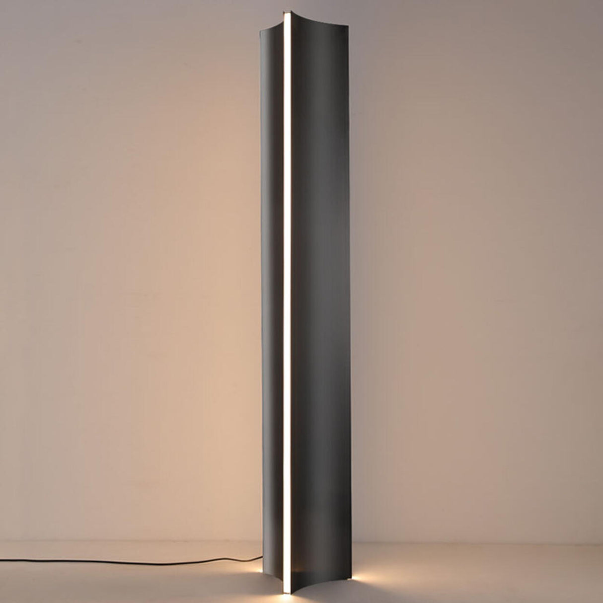 Minimalist Black Metal Standing Stanley Floor Lamp Image - 8