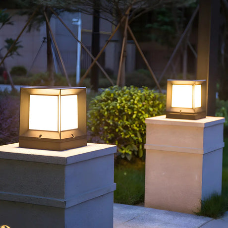 Minimalist Cube Metal Solar Outdoor Decor Table Lamp Image - 3