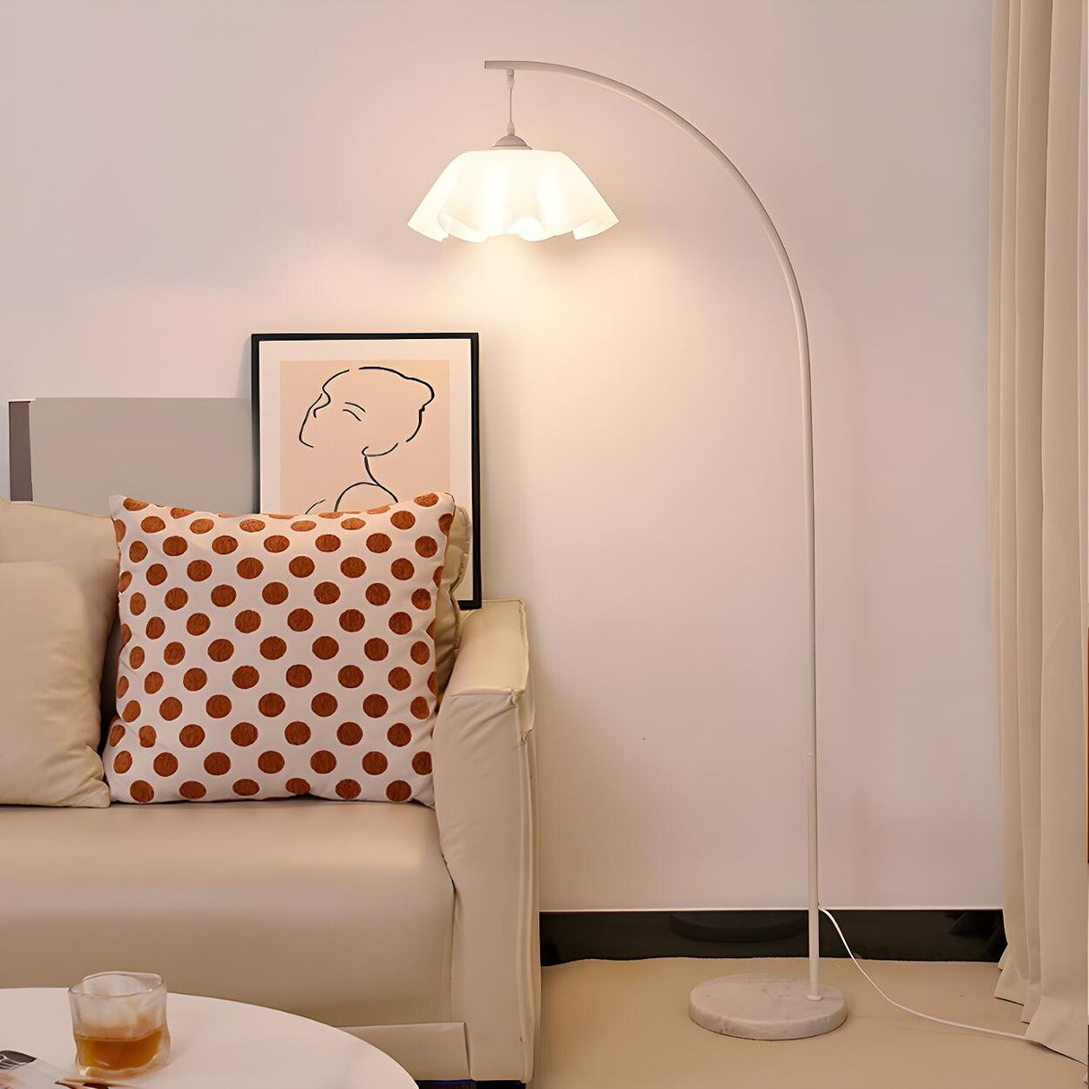 Minimalist Flower-Shaped White Arched Floor Lamp Image - 2