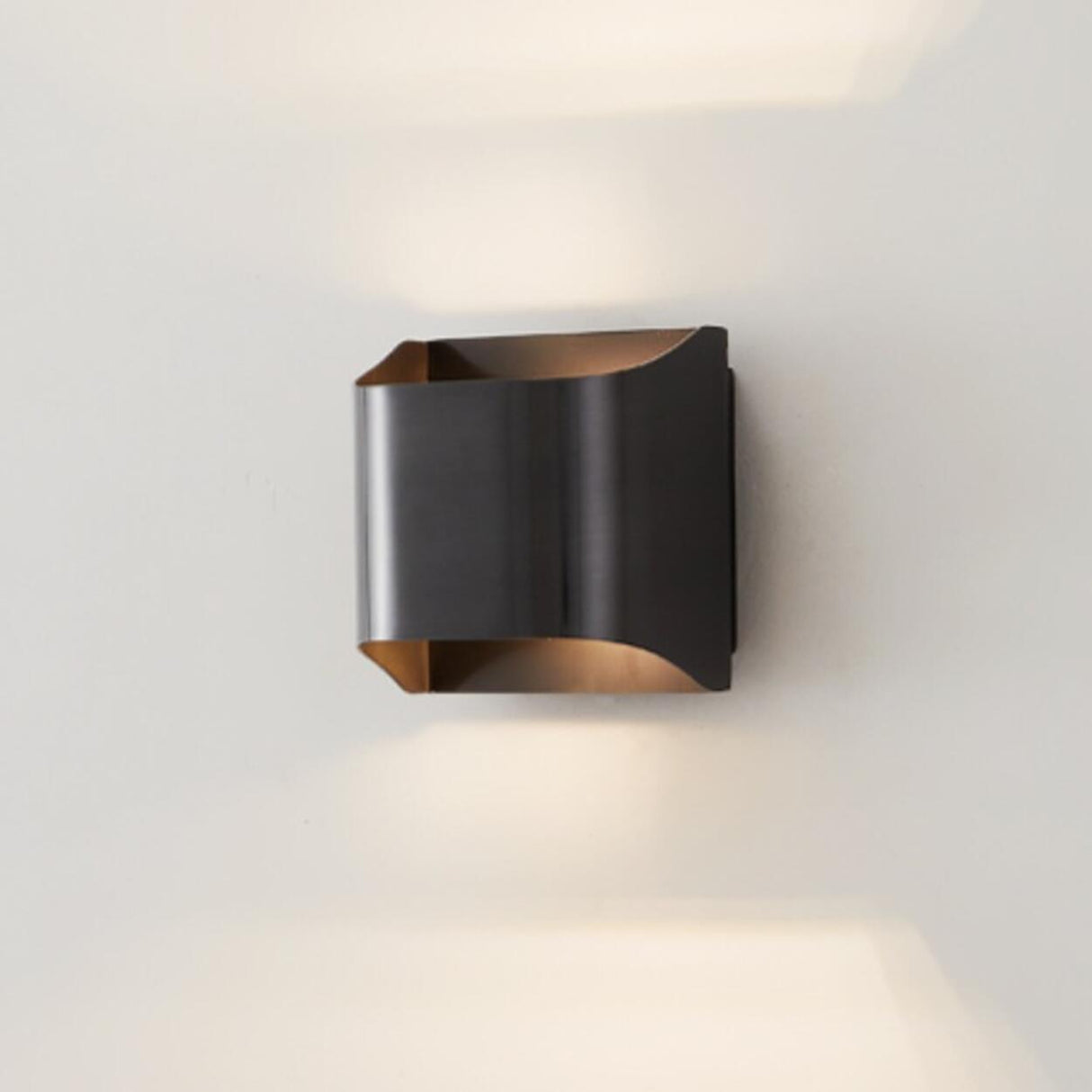 Minimalist Gold Geometric Up Down Wall Sconce Image - 11