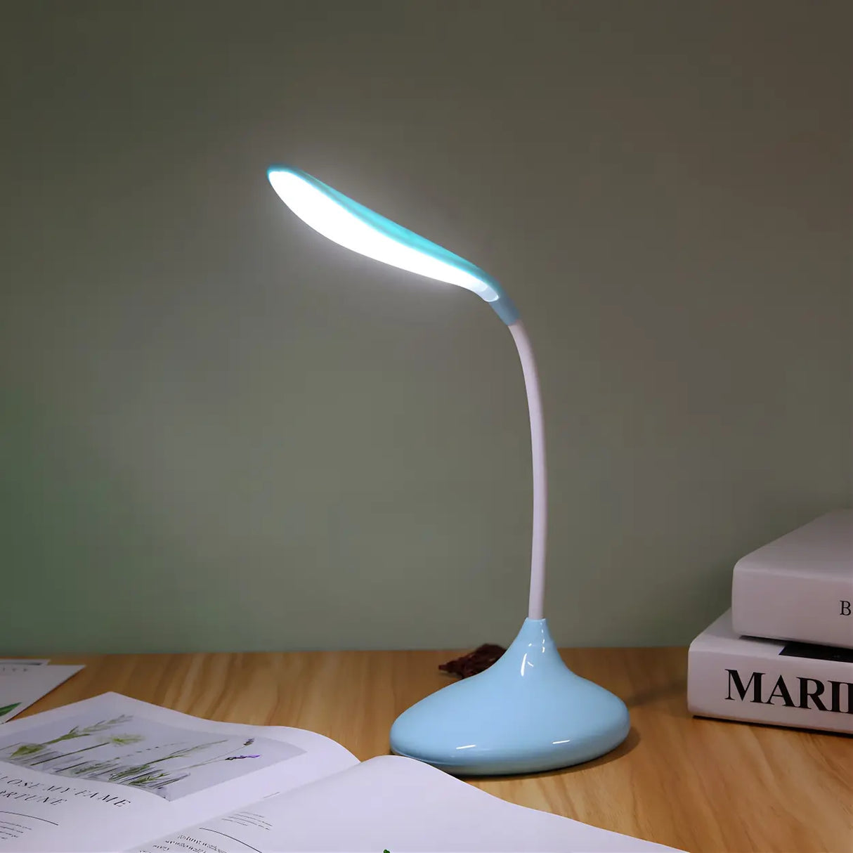 Minimalist Leaf-Shaped Adjustable LED Reading Desk Lamp Image - 2