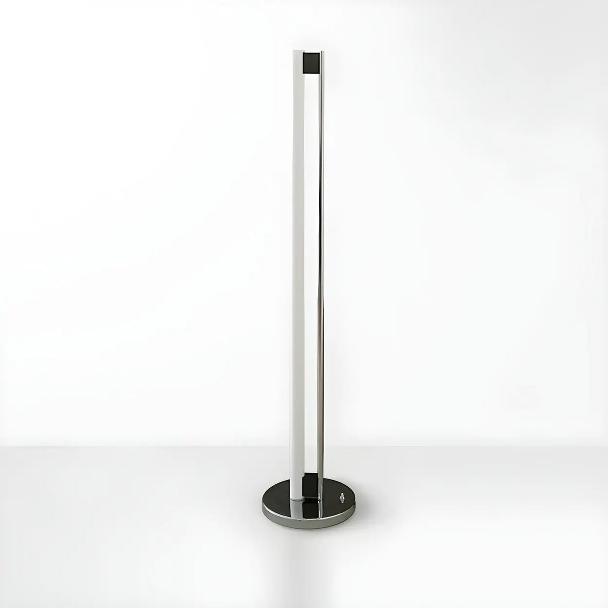 Minimalist Linear Silver Finish LED Metal Floor Lamp Image - 6