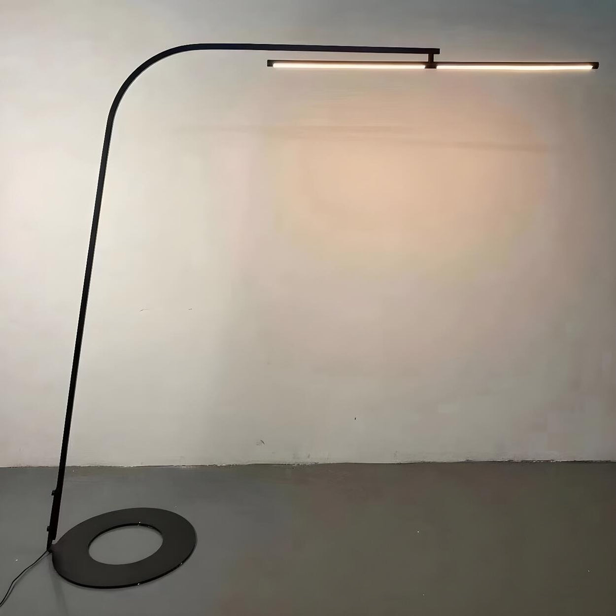 Minimalist Long Linear LED Light Arc Floor Lamp Image - 1