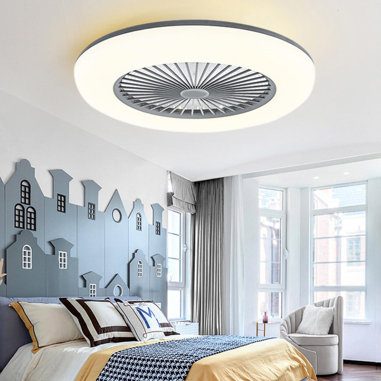 Minimalist Round Flush Bladeless Ceiling Fan with Light Image - 3