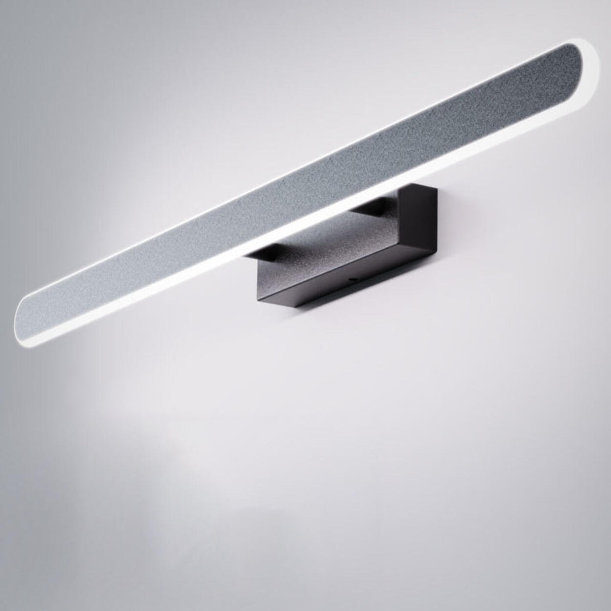 Minimalist Sleek Black Linear Vanity Mirror Light Image - 7