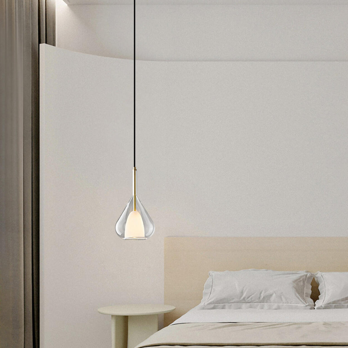 Minimalist Teardrop Clear Glass Pendant Light Image - 4