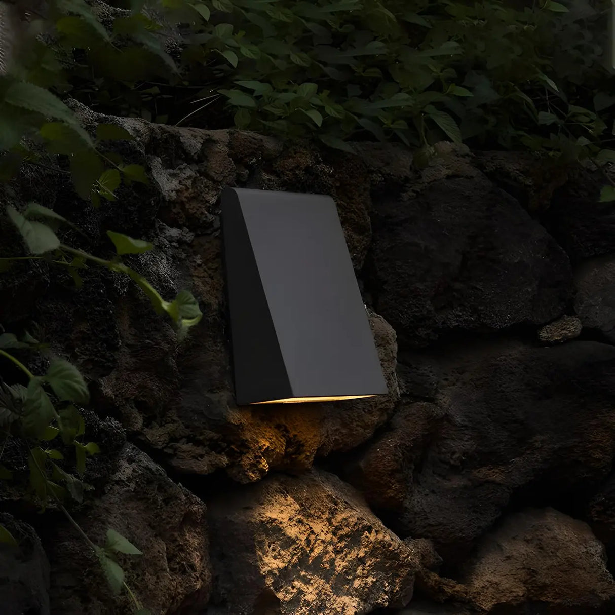 Minimalist Triangle Black Metal Outdoor LED Wall Light Image - 6