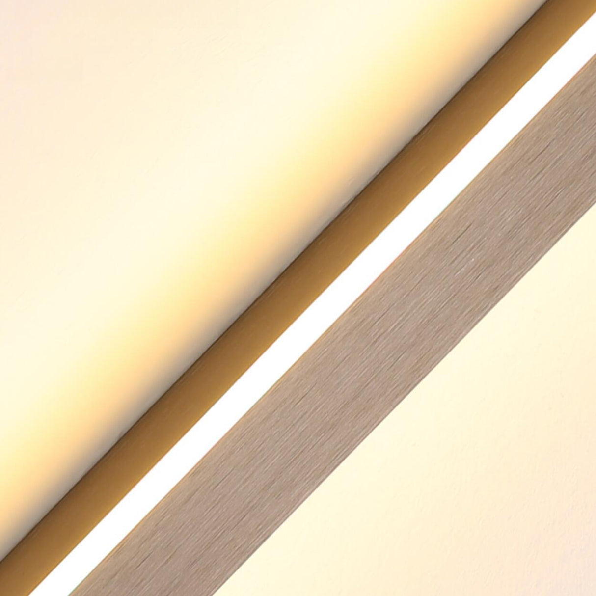 Minimalist Ultra-Slim Bedroom Linear Wall Sconce Image - 11