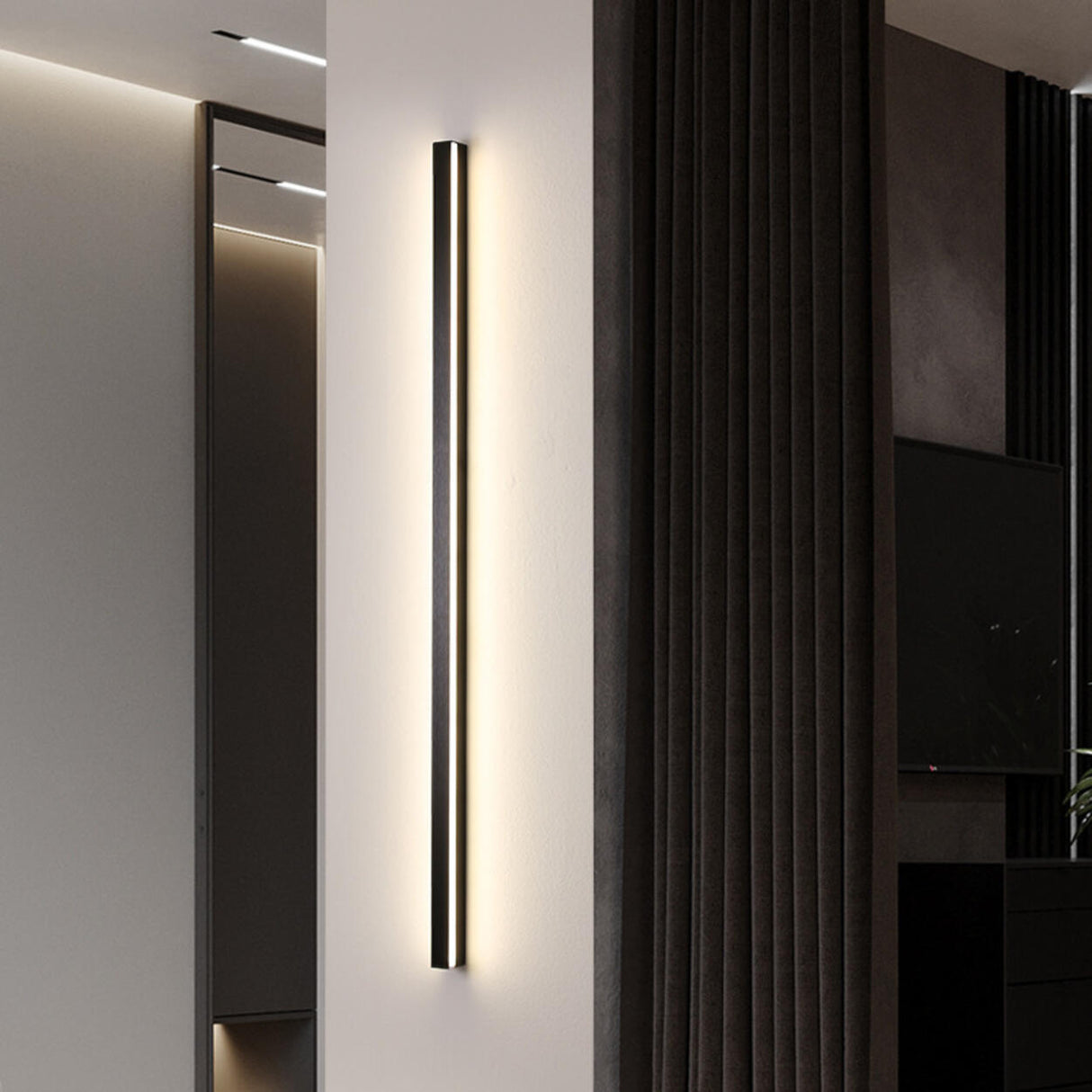 Minimalist Ultra-Slim Bedroom Linear Wall Sconce Image - 4