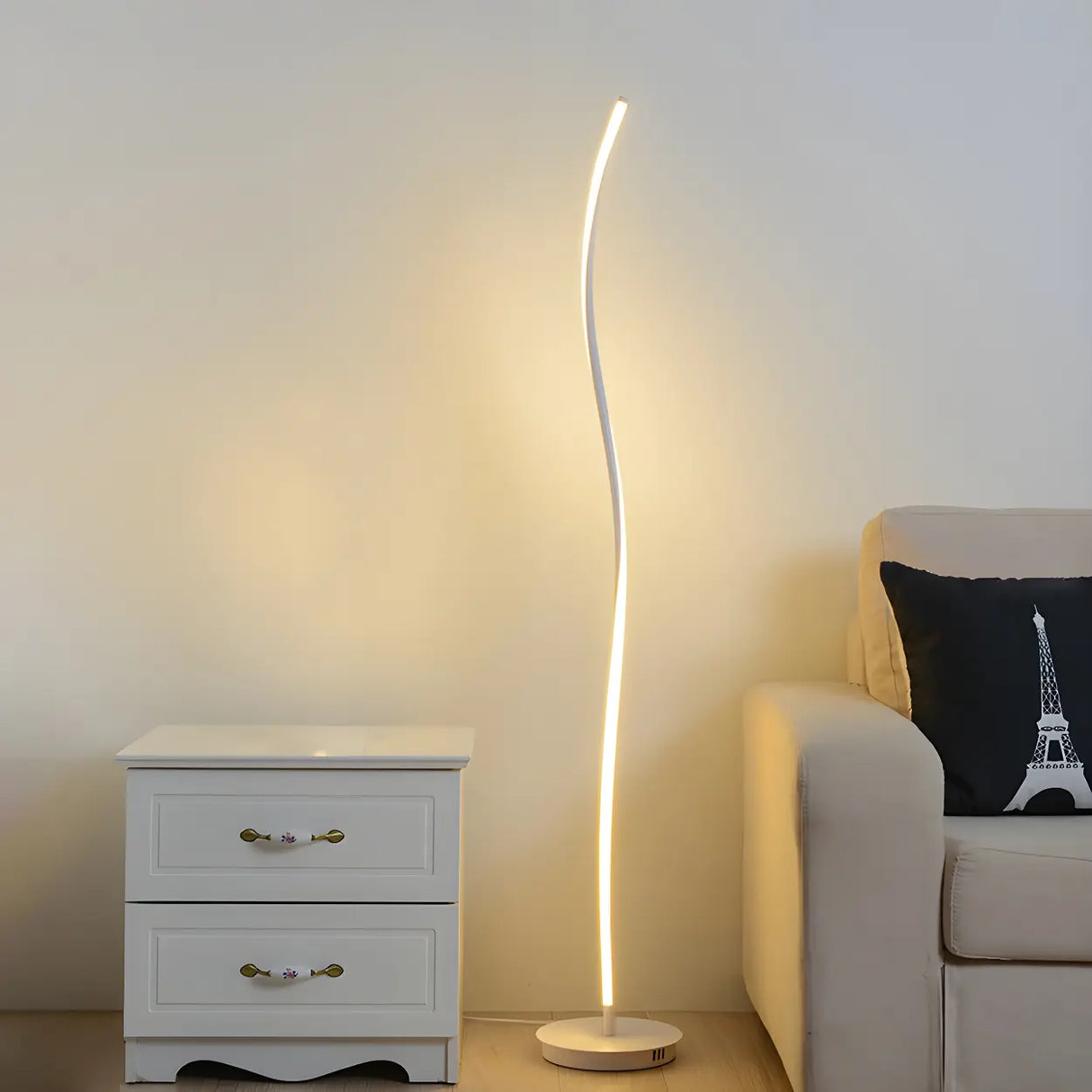 Minimalist White Curved LED Living Room Floor Lamp Image - 1