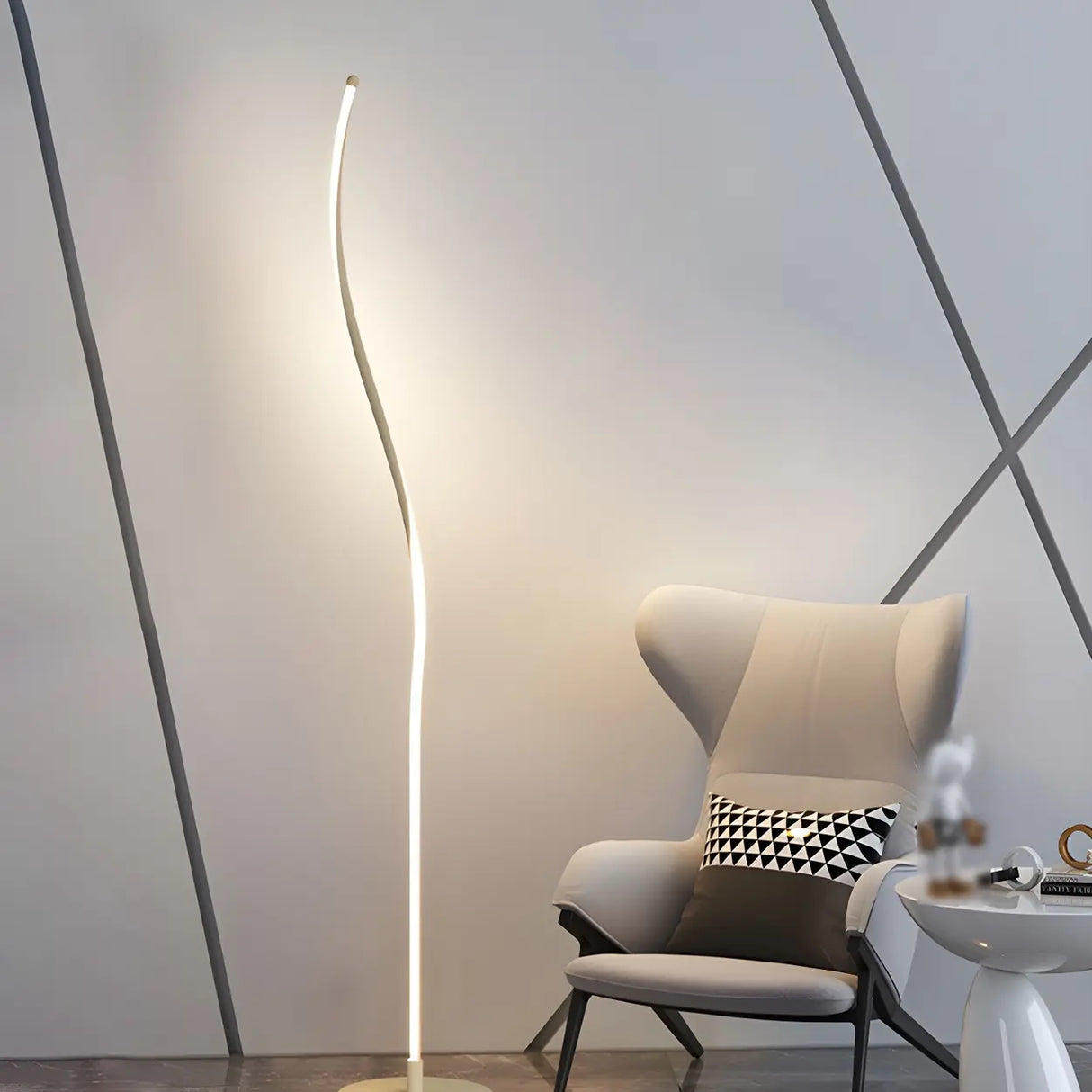 Minimalist White Curved LED Living Room Floor Lamp Image - 11