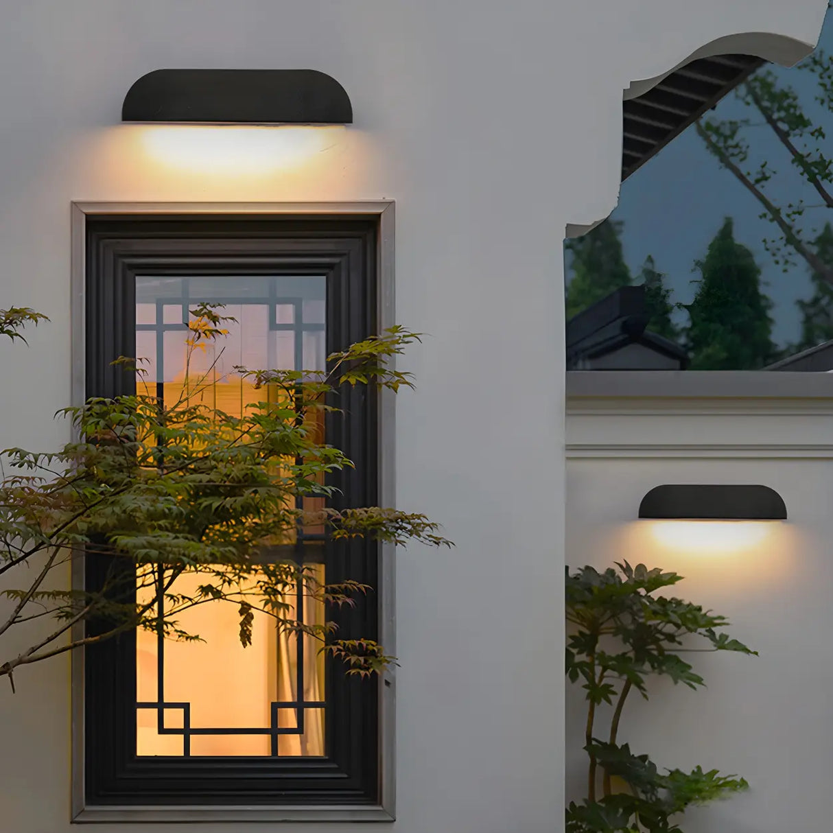 Minimalist White Dome Metal Outdoor LED Wall Light Image - 8